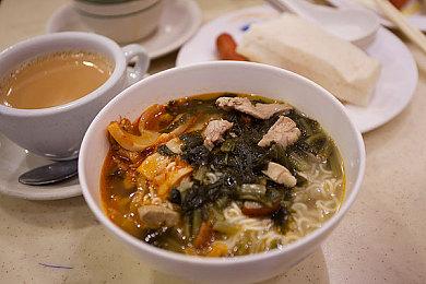 前暴雪总裁迈克·莫汉创立的工作室公布首款游戏《破碎族裔》